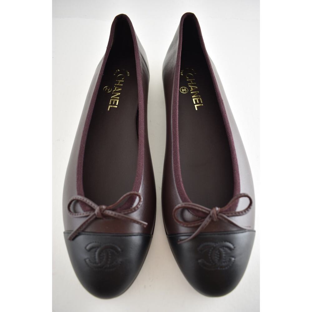 Chanel 26K Chocolate Dark Brown Black Lambskin CC Cap Ballet Ballerina Flat 37.5 - Picture 14 of 16